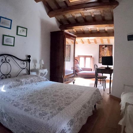 Bed and Breakfast Fontebella Монтемарчіано Екстер'єр фото